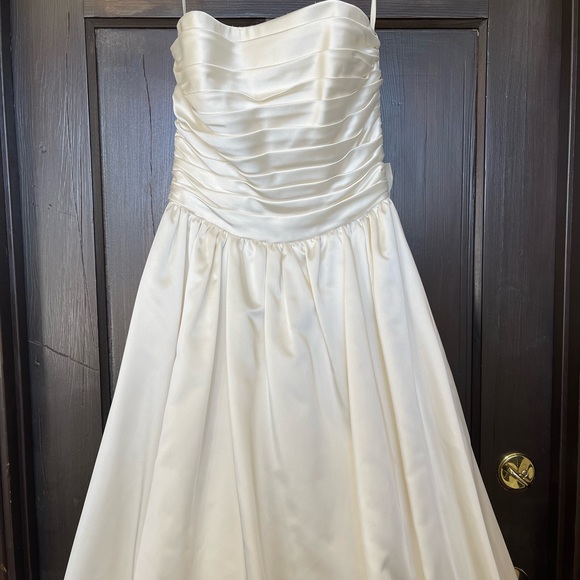 Lazaro Silk Ballgown wedding gown size 10 sample - Picture 2 of 9